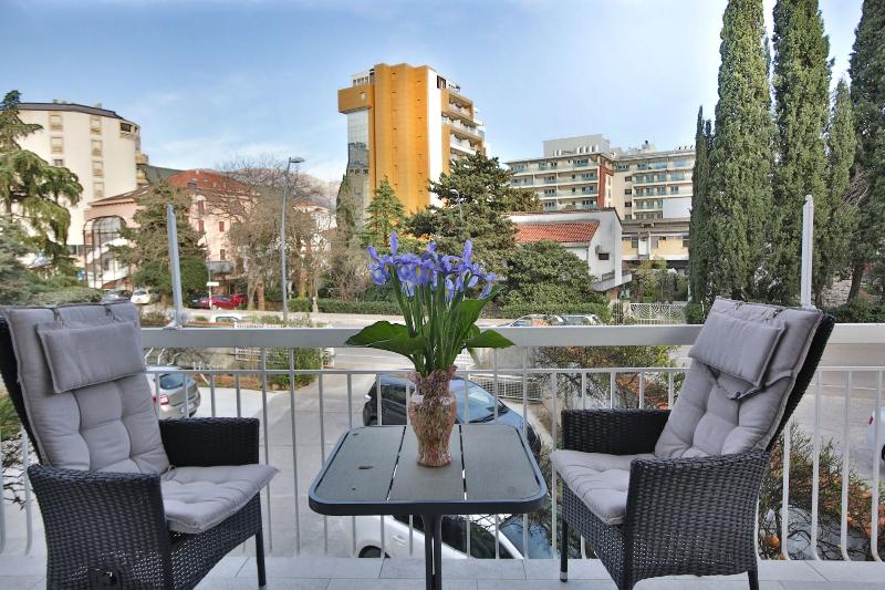 Marinero Apartments image