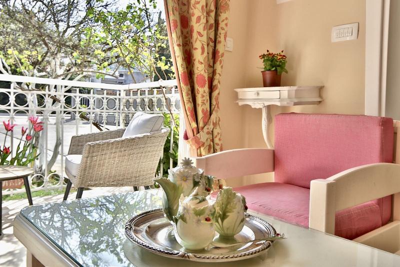 Marinero Apartments image