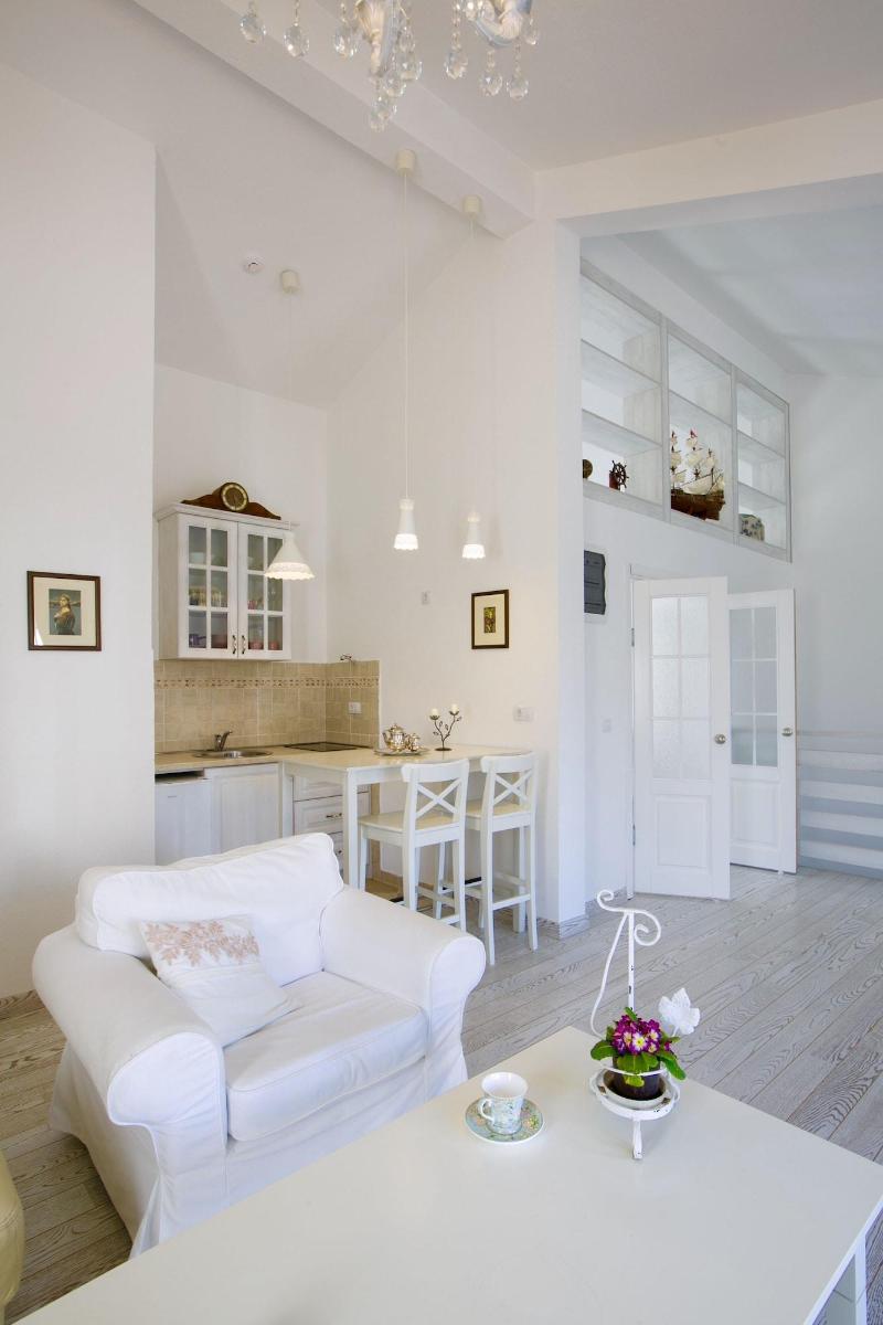Marinero Apartments image