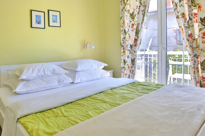 Marinero Apartments image
