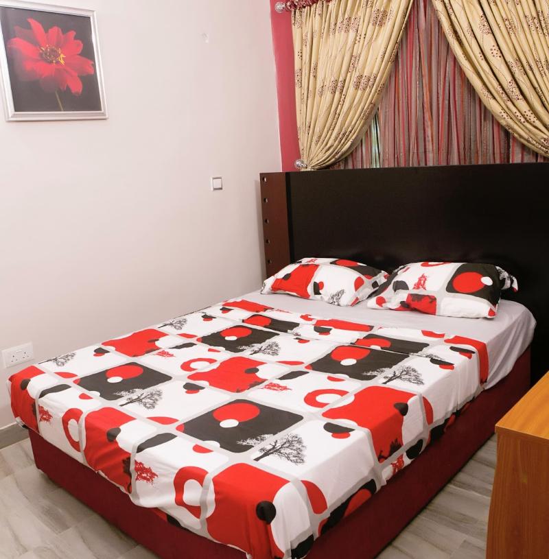 Droptop Suites image
