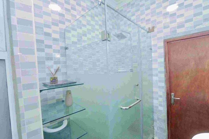 Droptop Suites image