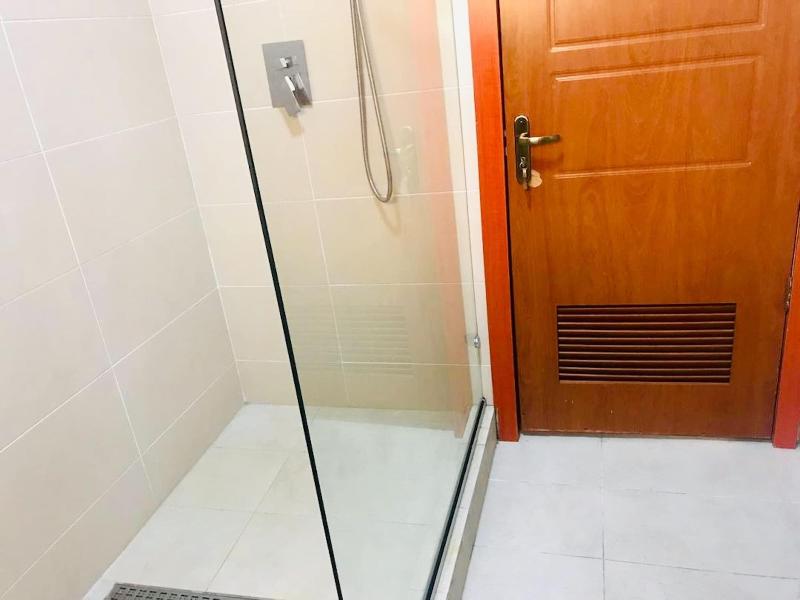 Droptop Suites image