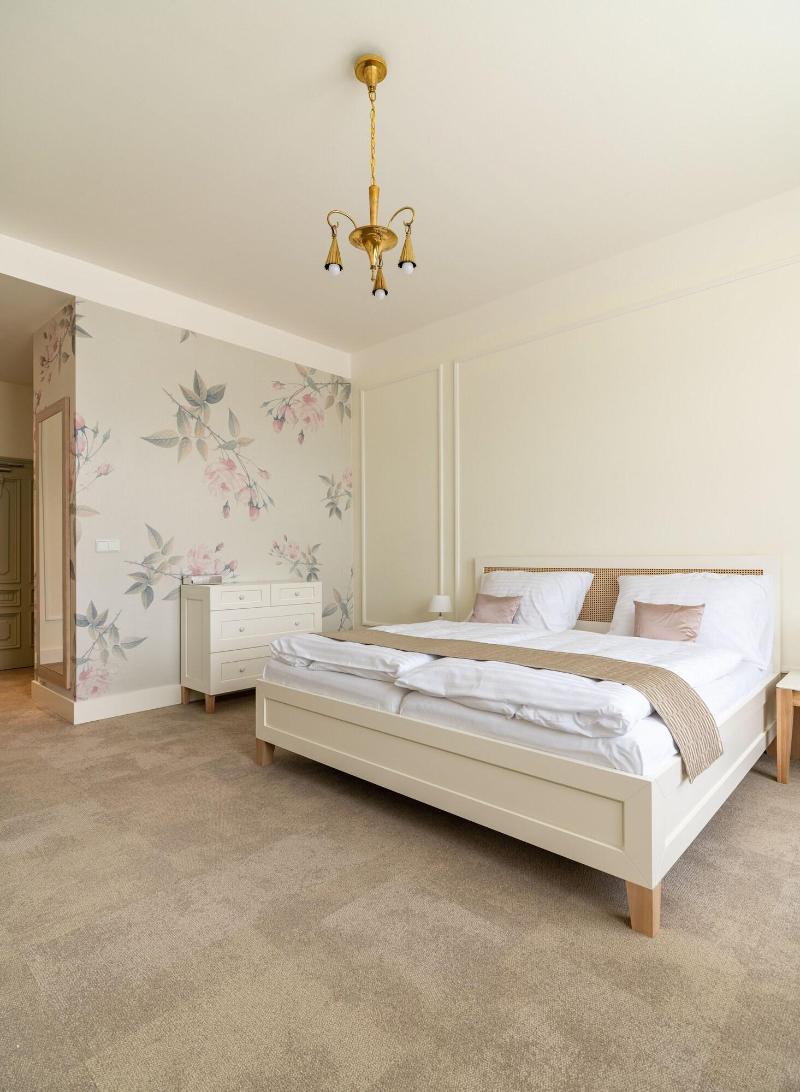 Villa Rosenaw image