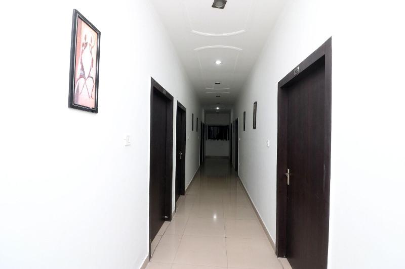 24199 Hotel Ojus Tower image