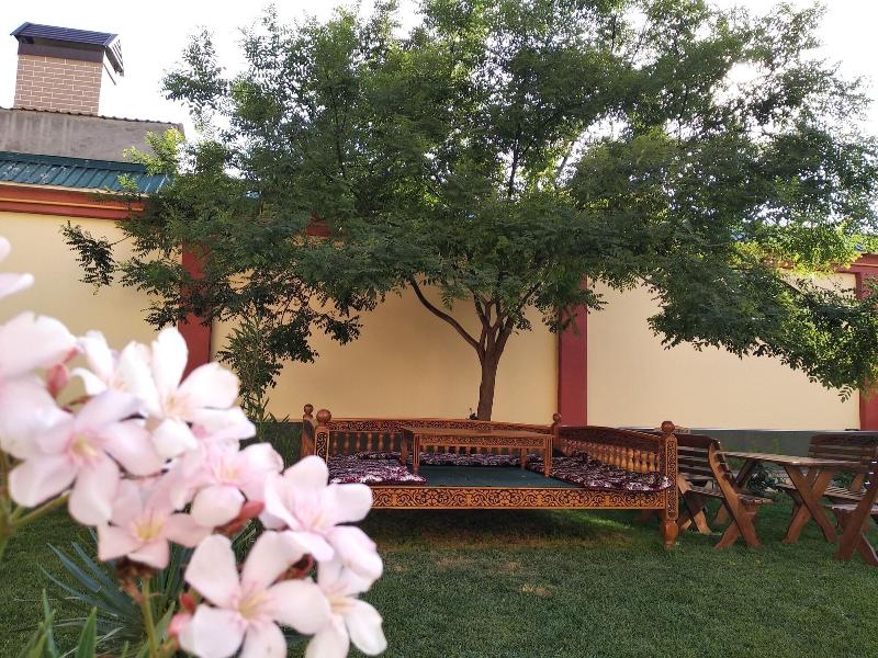 Chinor Garden Hotel image