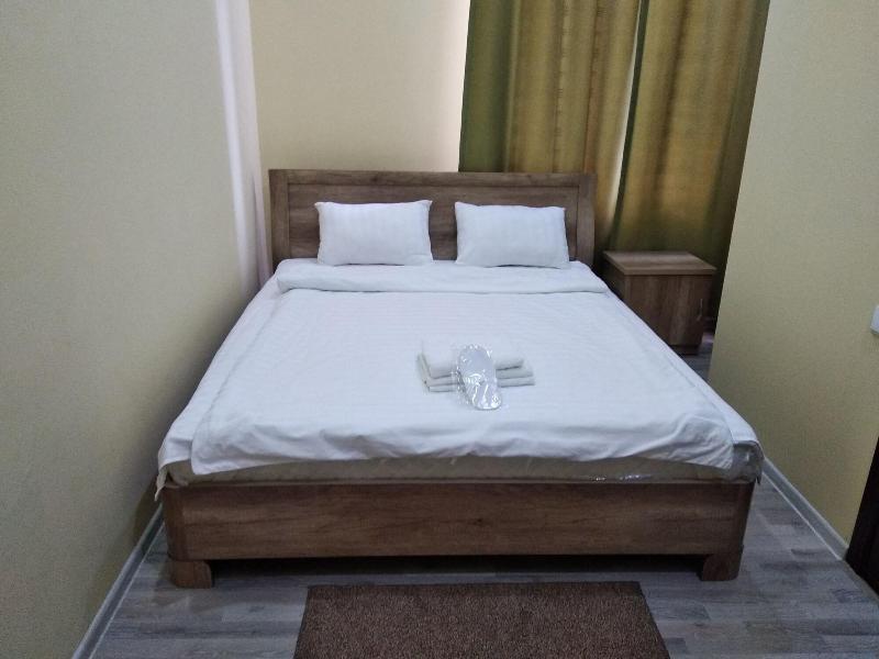 Chinor Garden Hotel image