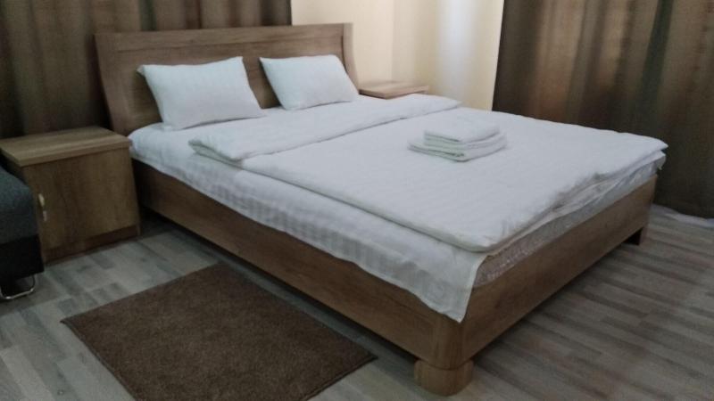 Chinor Garden Hotel image