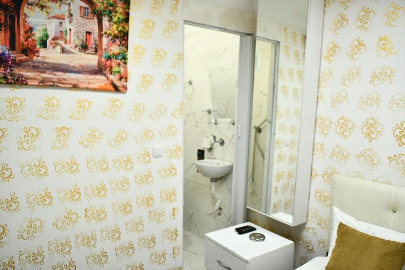Ada Apartment image
