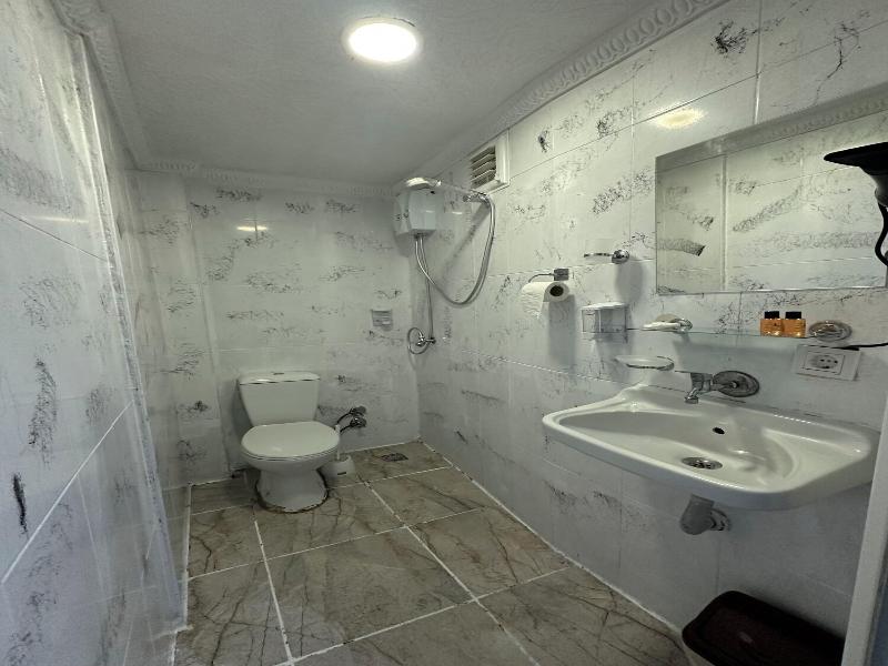 Ada Apartment image