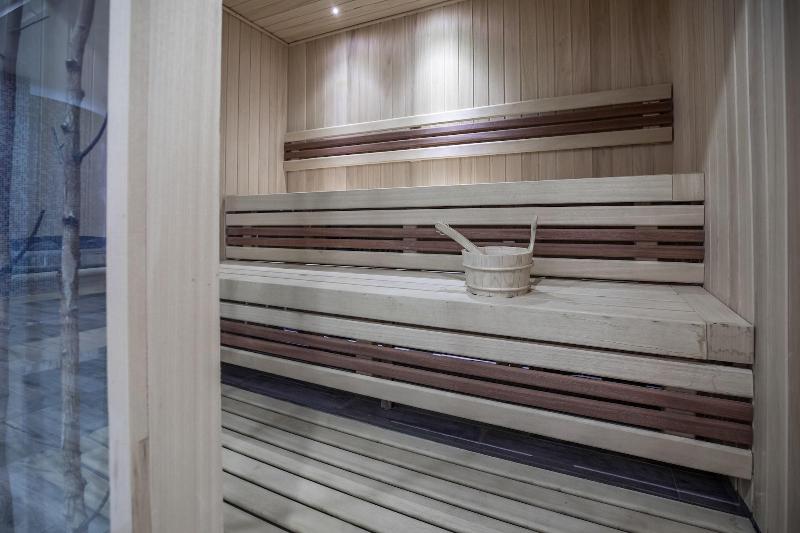 Sky Cabin Apartments