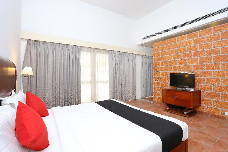 Capital O 29855 Island Inn image