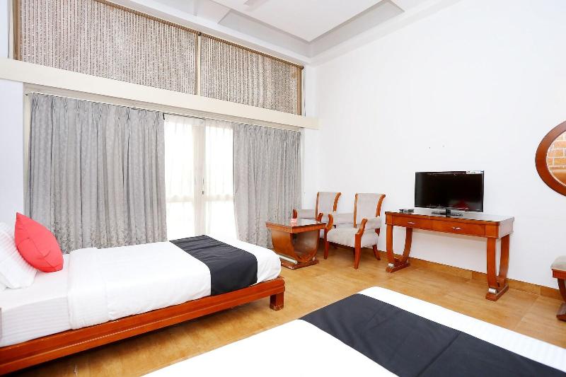 Capital O 29855 Island Inn image