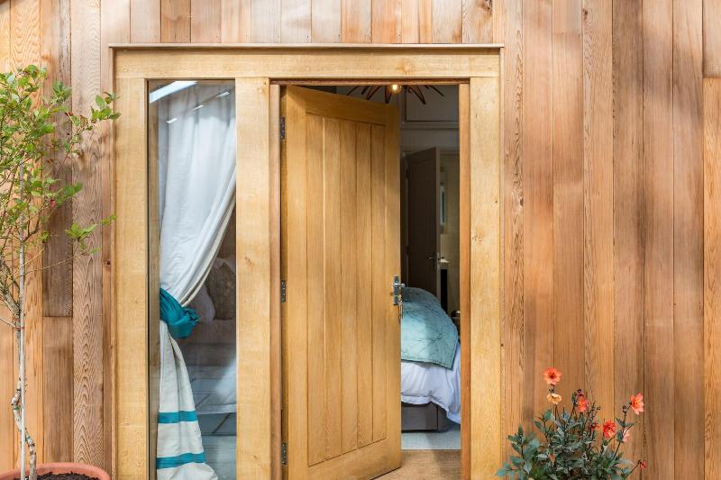 The Room In The Garden image