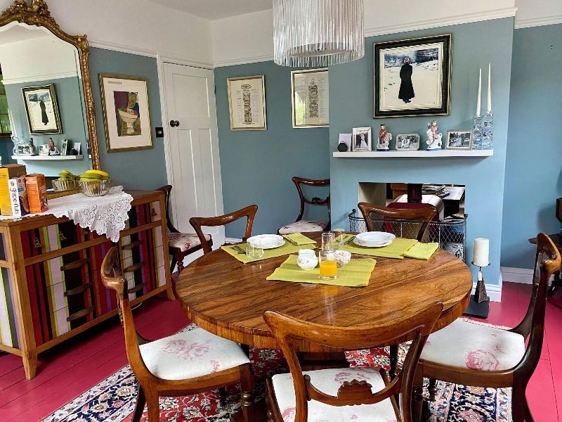 The Room In The Garden image