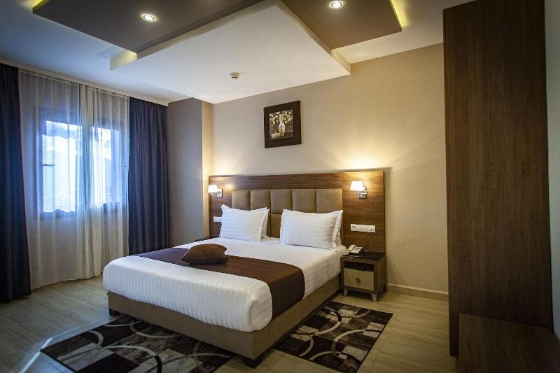 Bn Hotel image