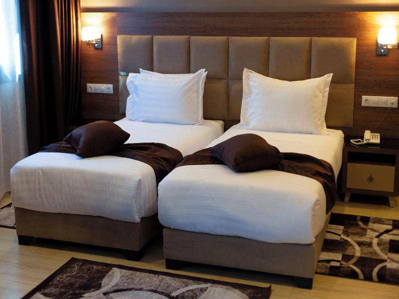 Bn Hotel image