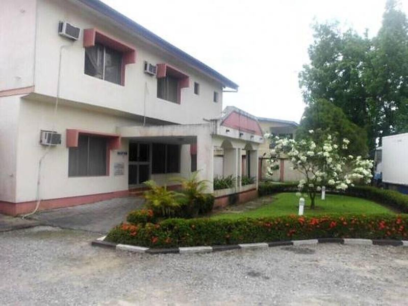 Ths Le Chateau Thelpim Hotels