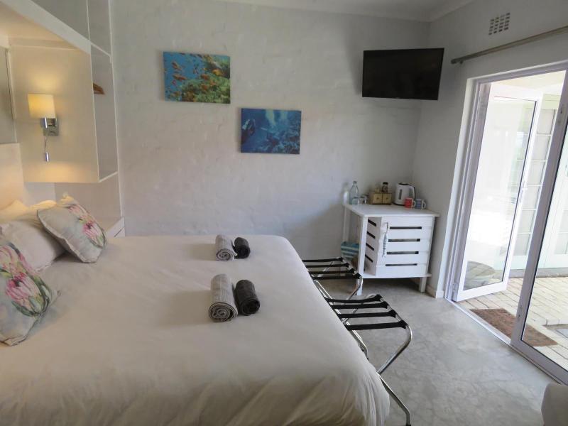 Bare Feet Retreat image