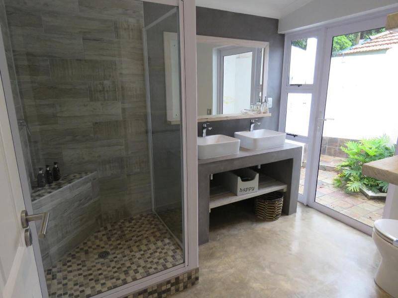 Bare Feet Retreat image