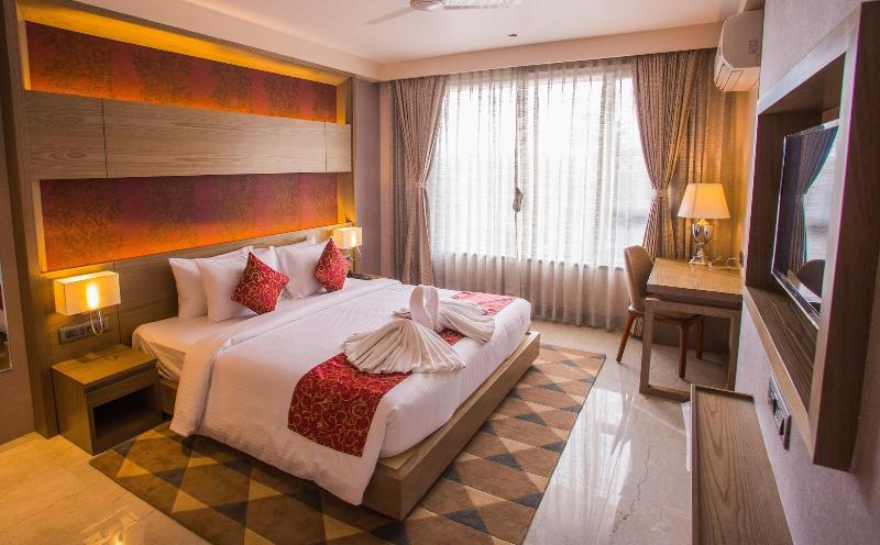 Hotel Grand Kadamba image