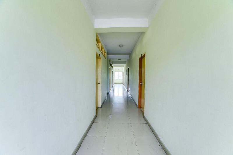 Spot On 62000 Hotel The Raj Palace — photo 3
