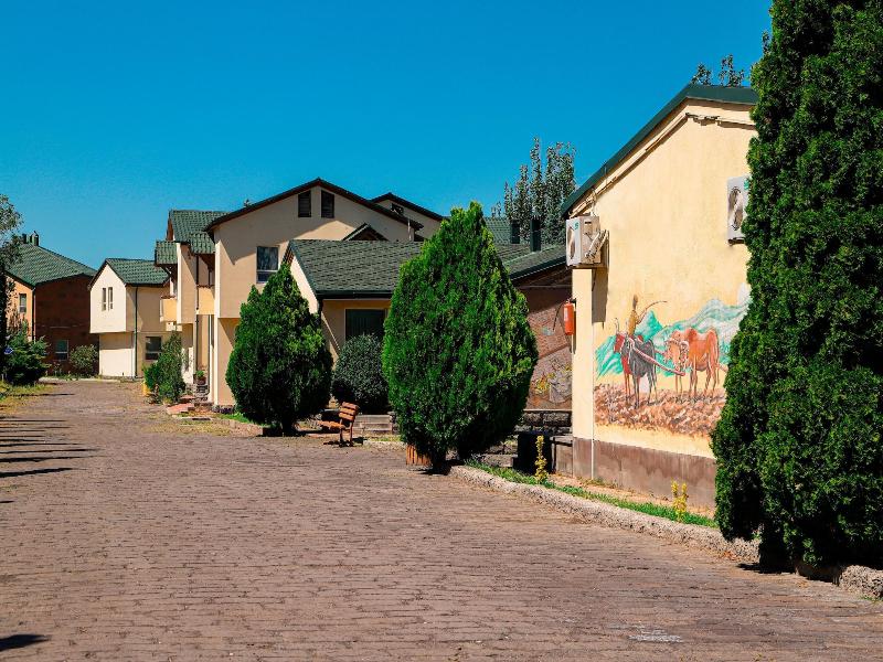 Armenian Village Park Hotel image