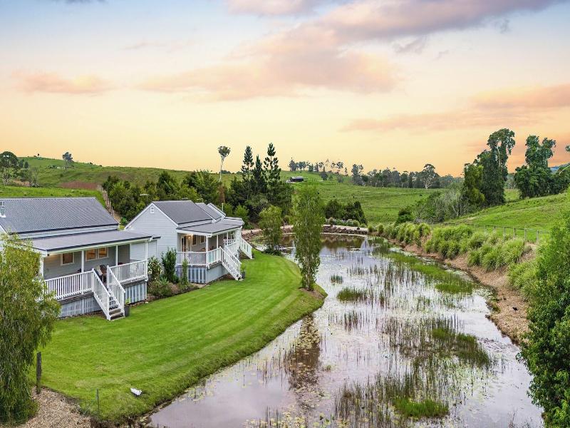 Forget Me Not Farm Cottages image