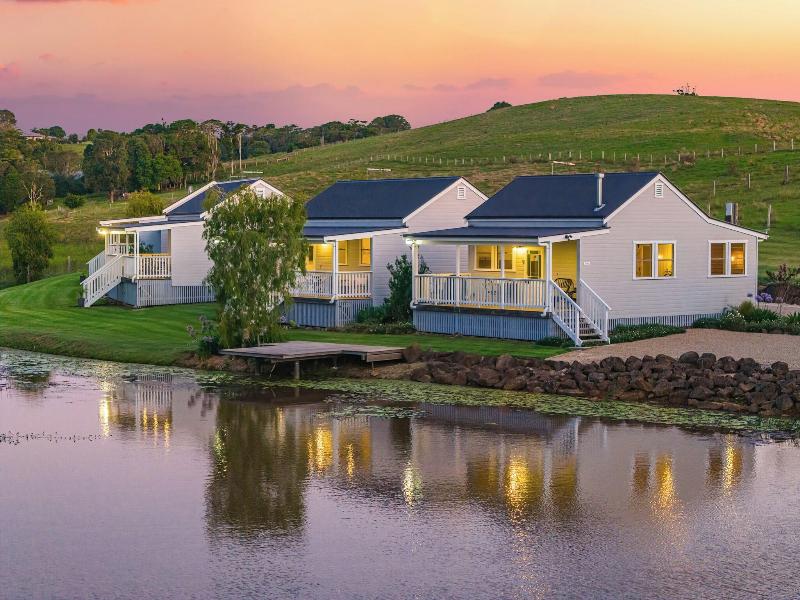 Forget Me Not Farm Cottages image