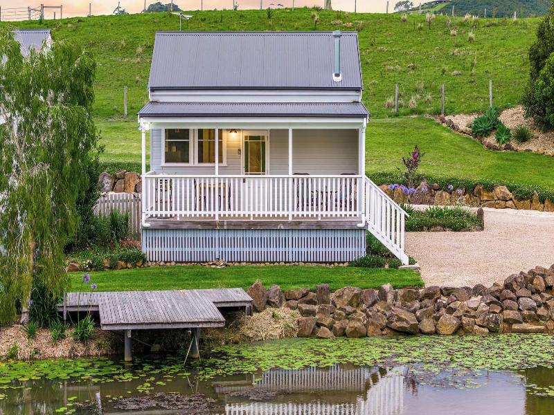 Forget Me Not Farm Cottages image