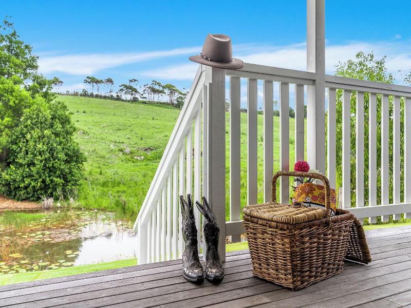 Forget Me Not Farm Cottages image