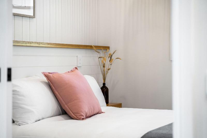 Forget Me Not Farm Cottages image