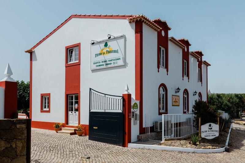 Pã¡tio Da Figueira
