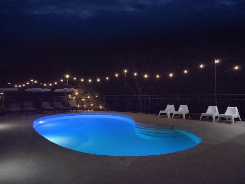 The Beach Rooms image