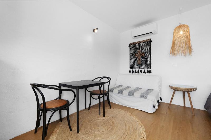 The Beach Rooms image