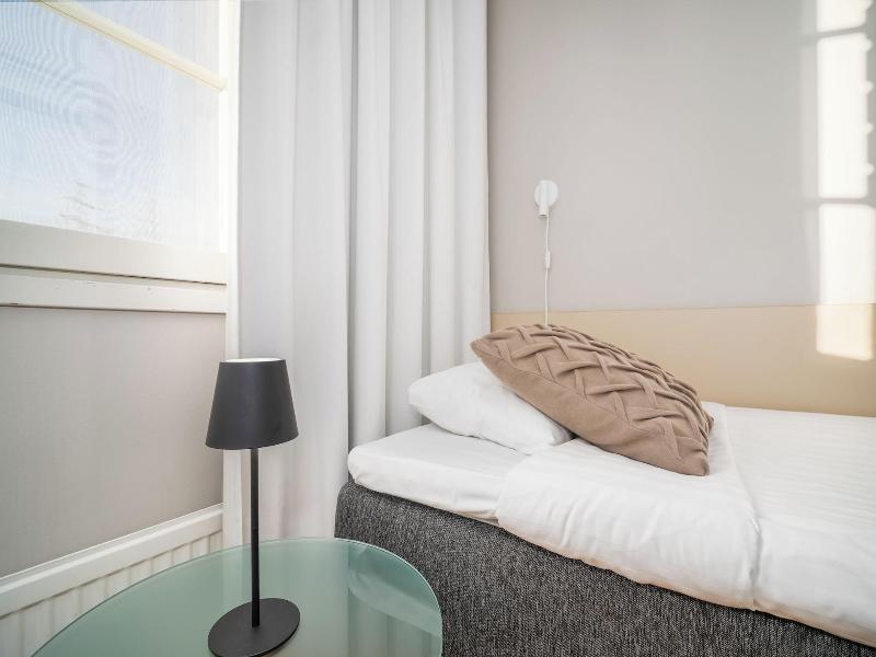Hotelli Jokipuisto image