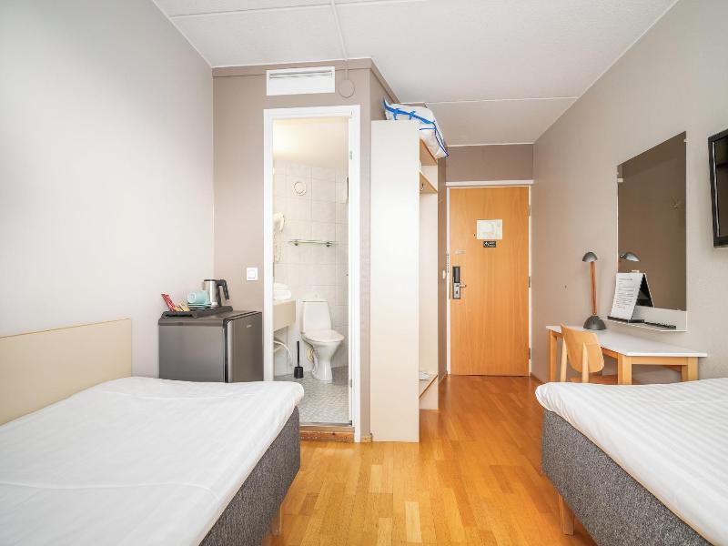 Hotelli Jokipuisto image