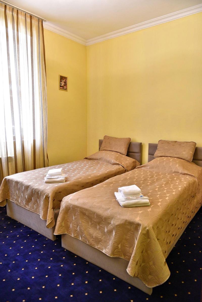 Greenwood Hotel image