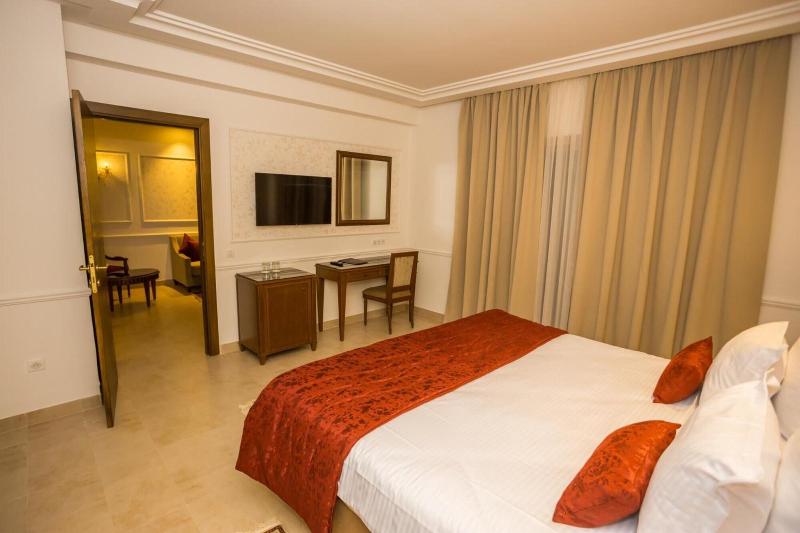 Hotel Palais Royal image