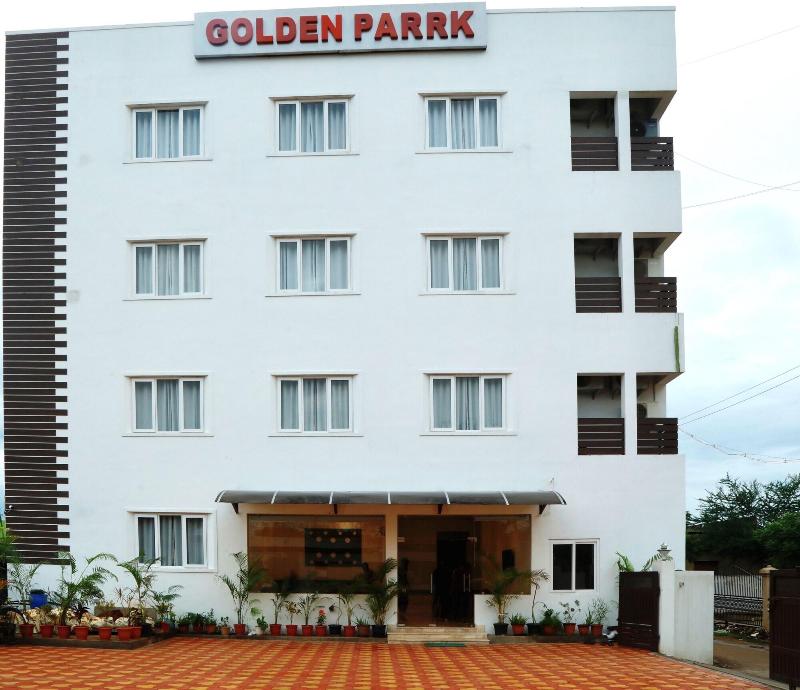 Golden Parrk — exterior view