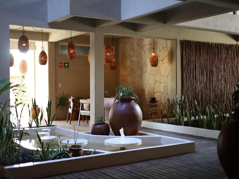 Noah Beach Hotel & Suites