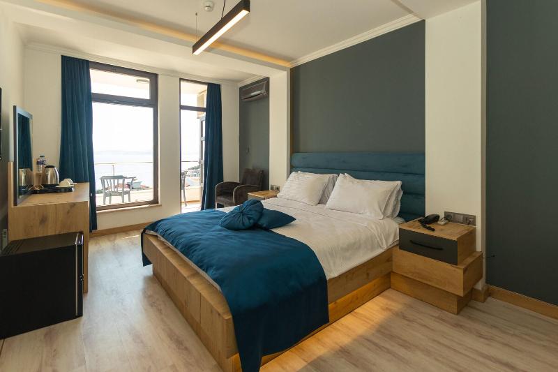 Sunrise Hotel 4