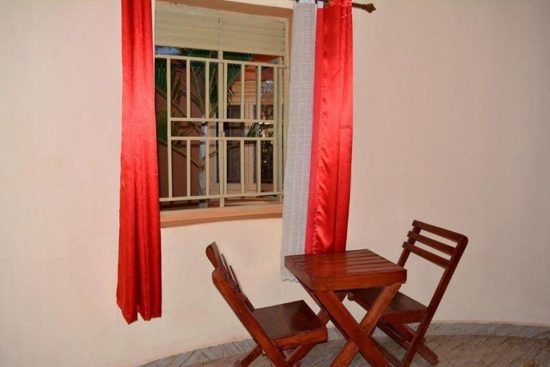 Mak Cottages image
