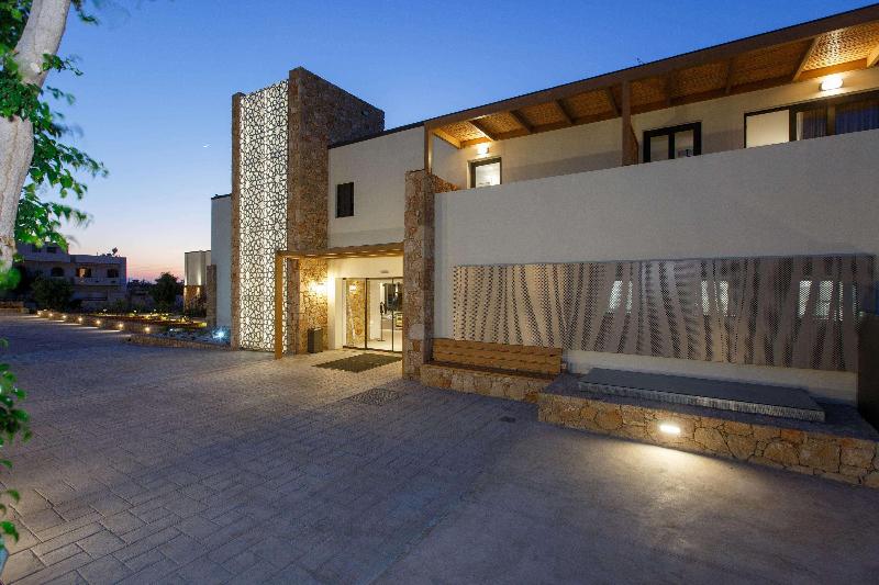 Aloe Boutique Hotel Powered By Anissa Beach — general view