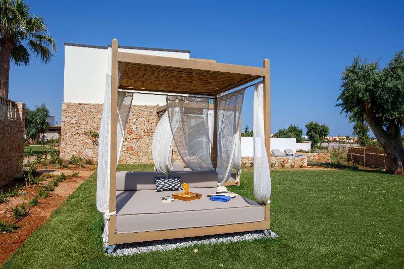 Aloe Boutique Hotel Powered By Anissa Beach image