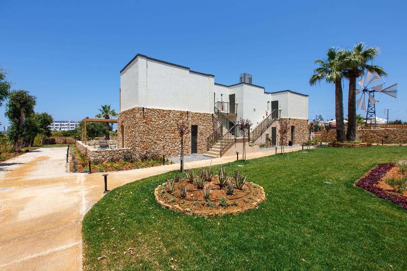 Aloe Boutique Hotel Powered By Anissa Beach image
