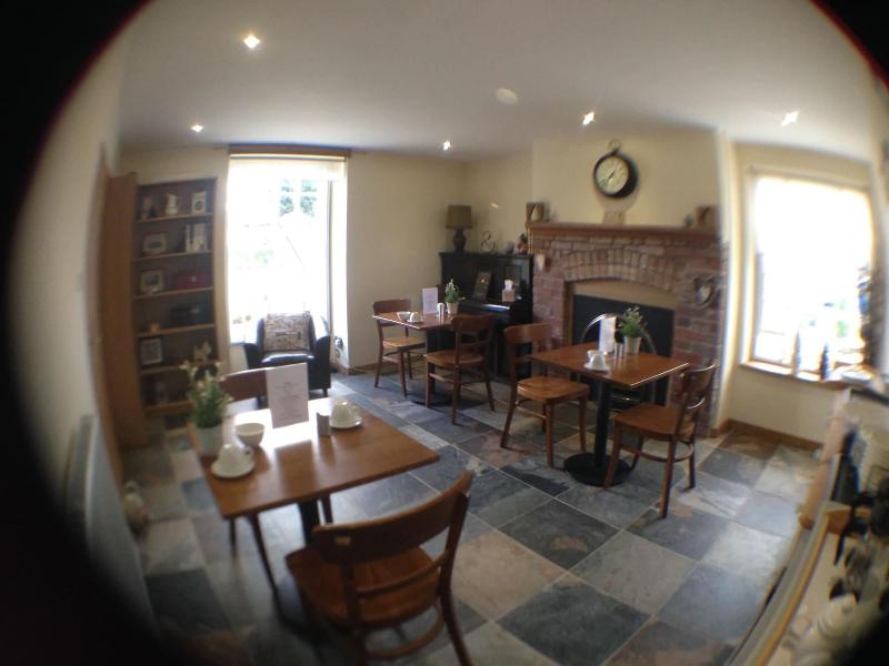 Deri-down Guest House image
