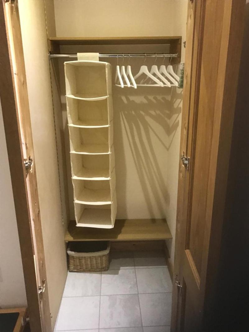 Deri-down Guest House image