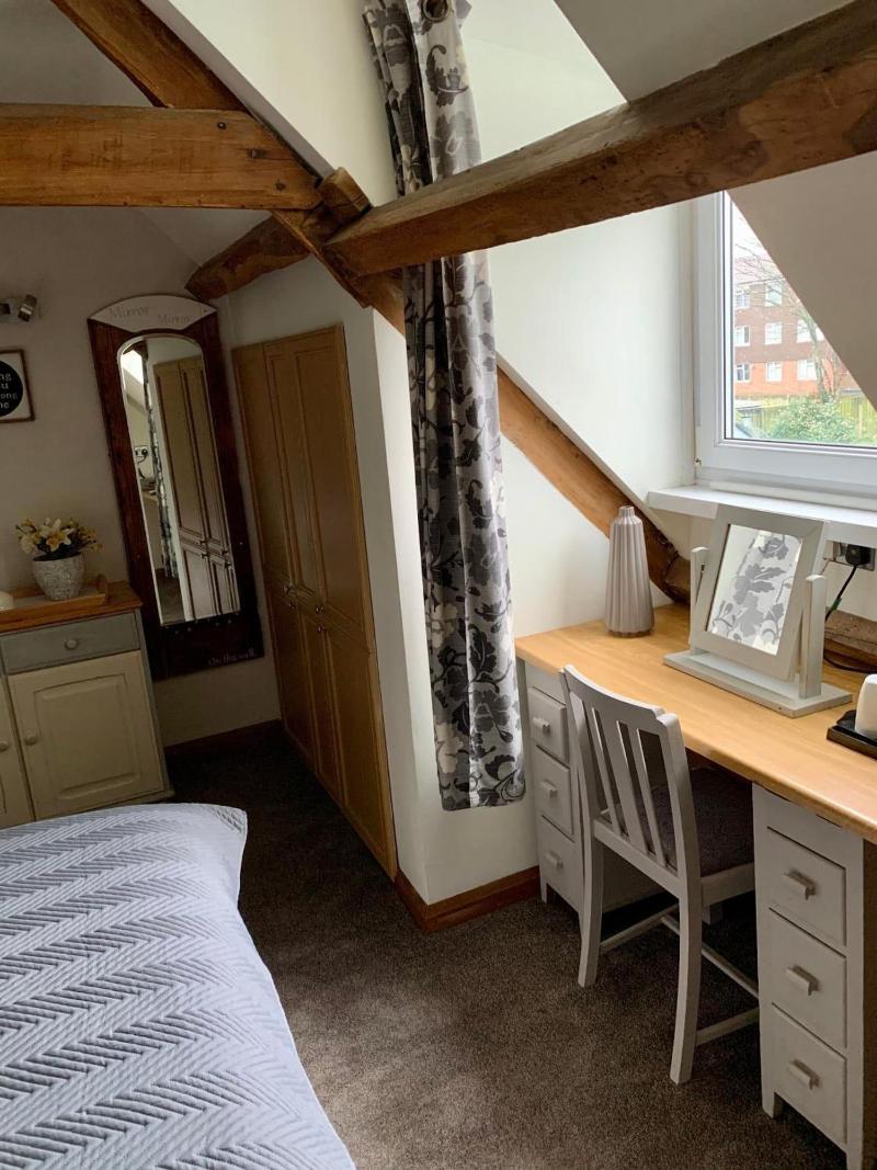 Deri-down Guest House image