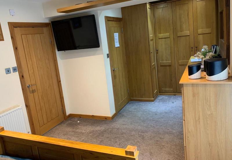 Deri-down Guest House image